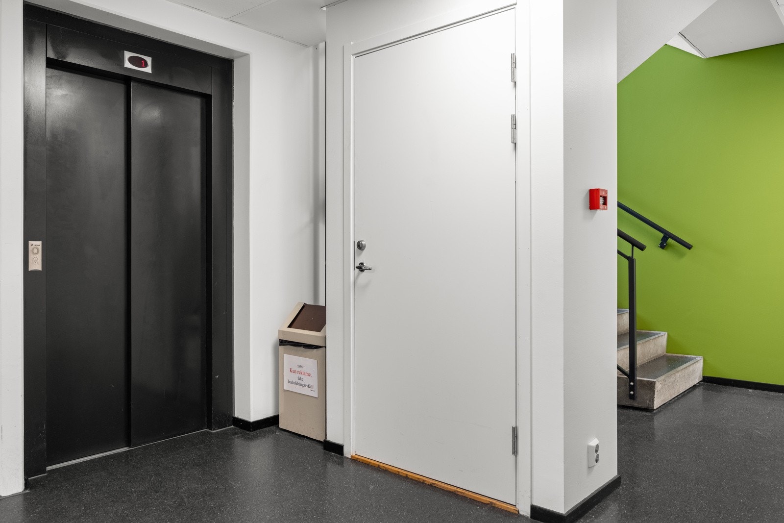 - Leiligheten ligger i 4. etasje med heisadkomst - Galleribilde