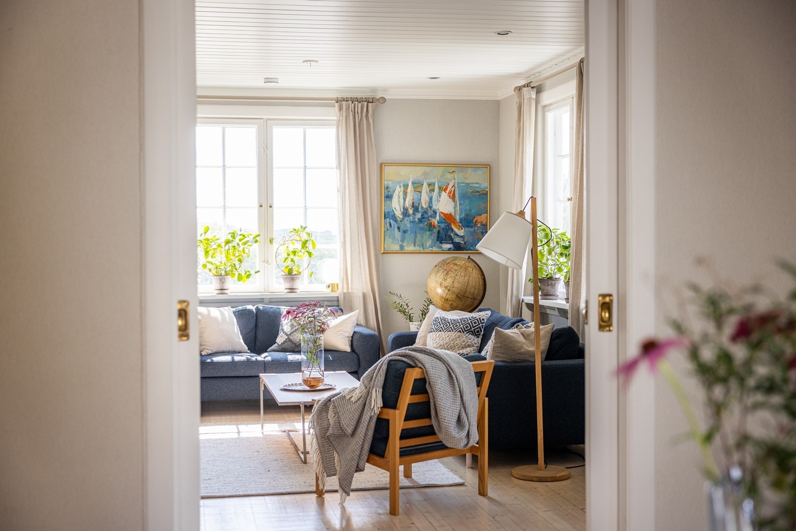 Doble originale fløydører skiller rommene Galleribilde