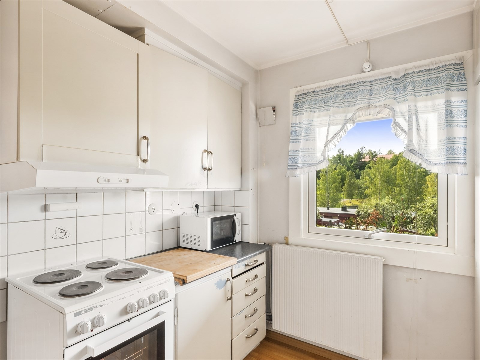 Det er avtrekk over kokesone via kjøkkenventilator, Galleribilde