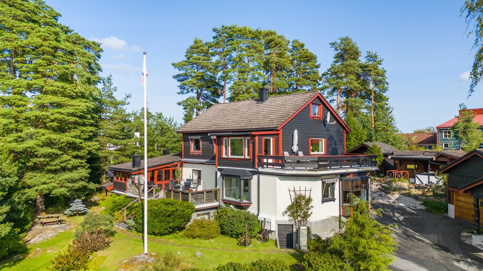 Boligen går over fire plan Galleribilde