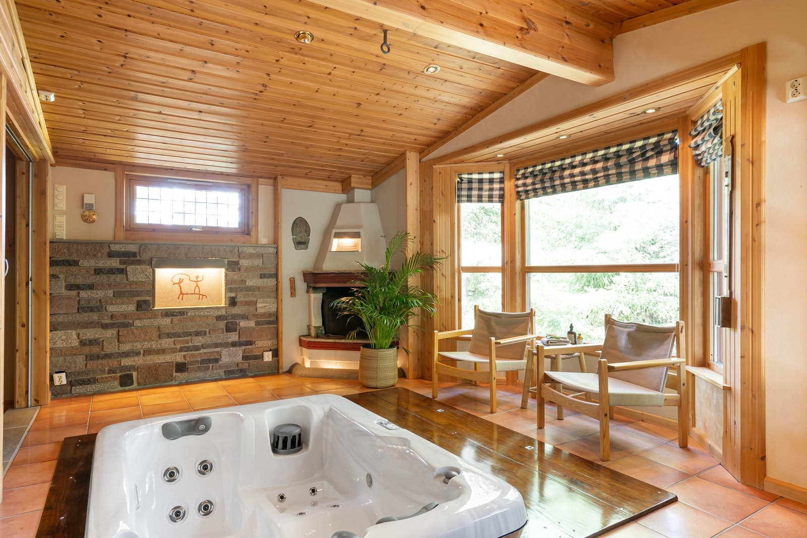 Jacuzzi medfølger salget Galleribilde