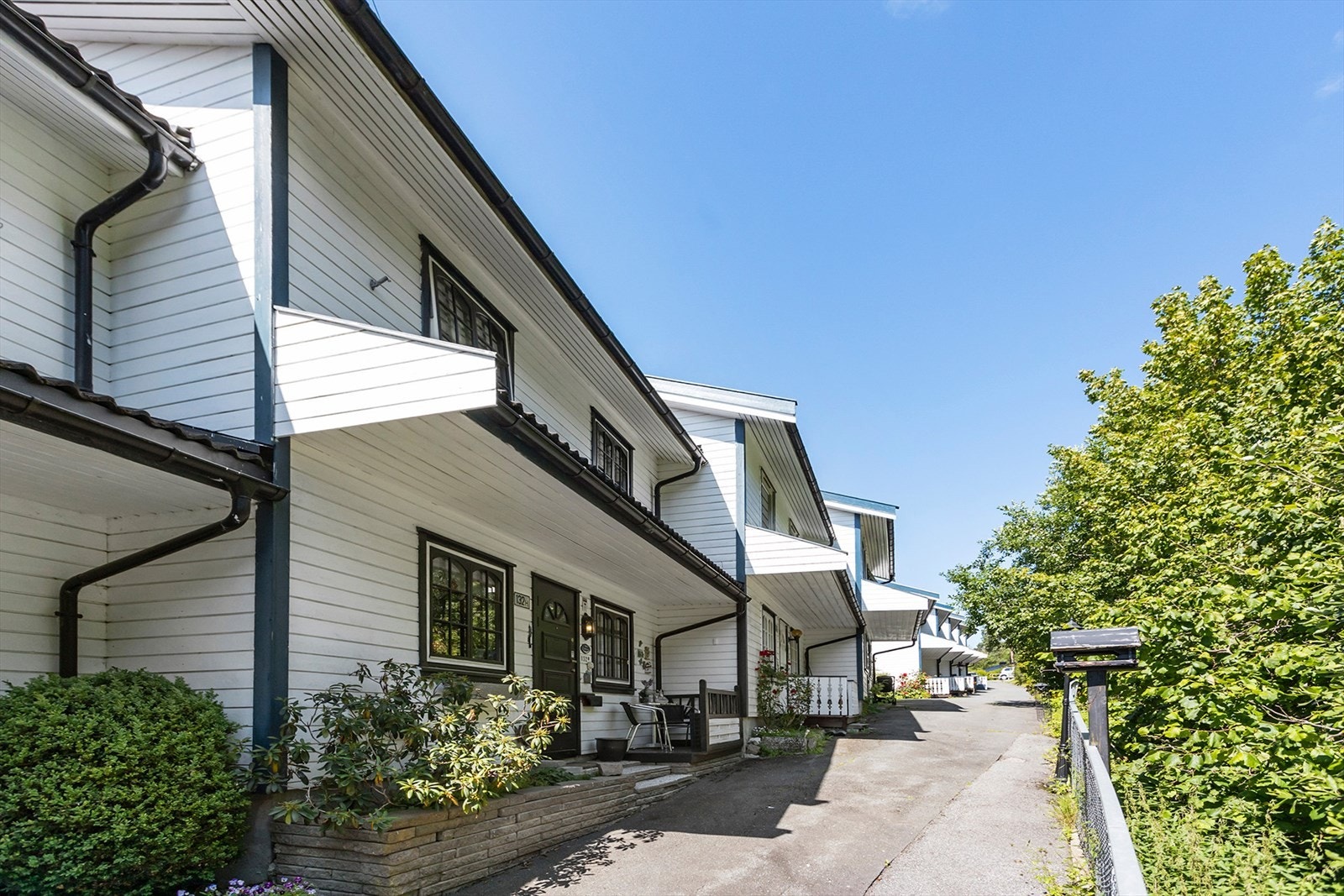 Velkommen til Hellerudveien 132H - Selveiet rekkehus med garasje Galleribilde