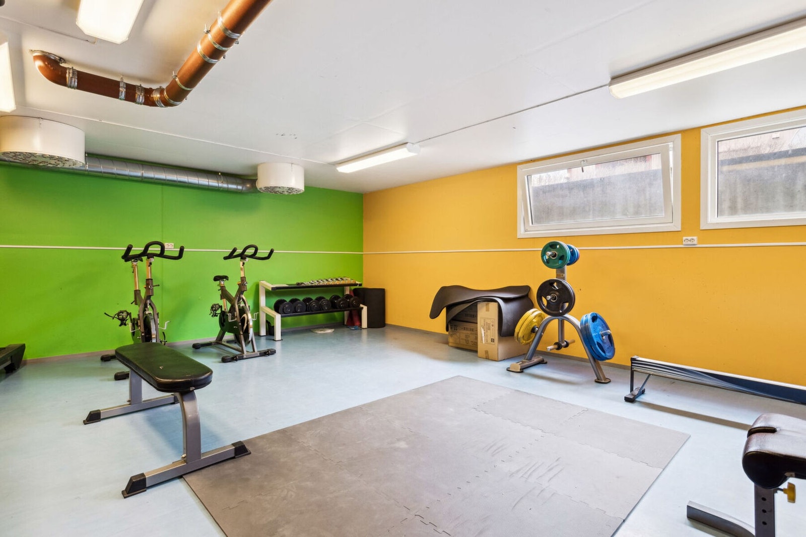 Felles treningsrom for sameiet. Galleribilde