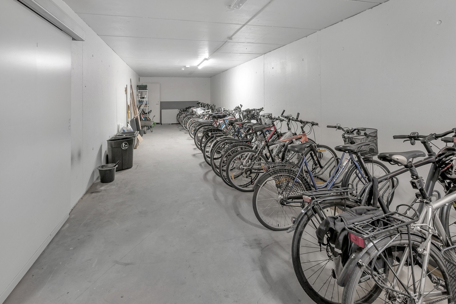 I sameiet er det også felles sykkelbod. Galleribilde