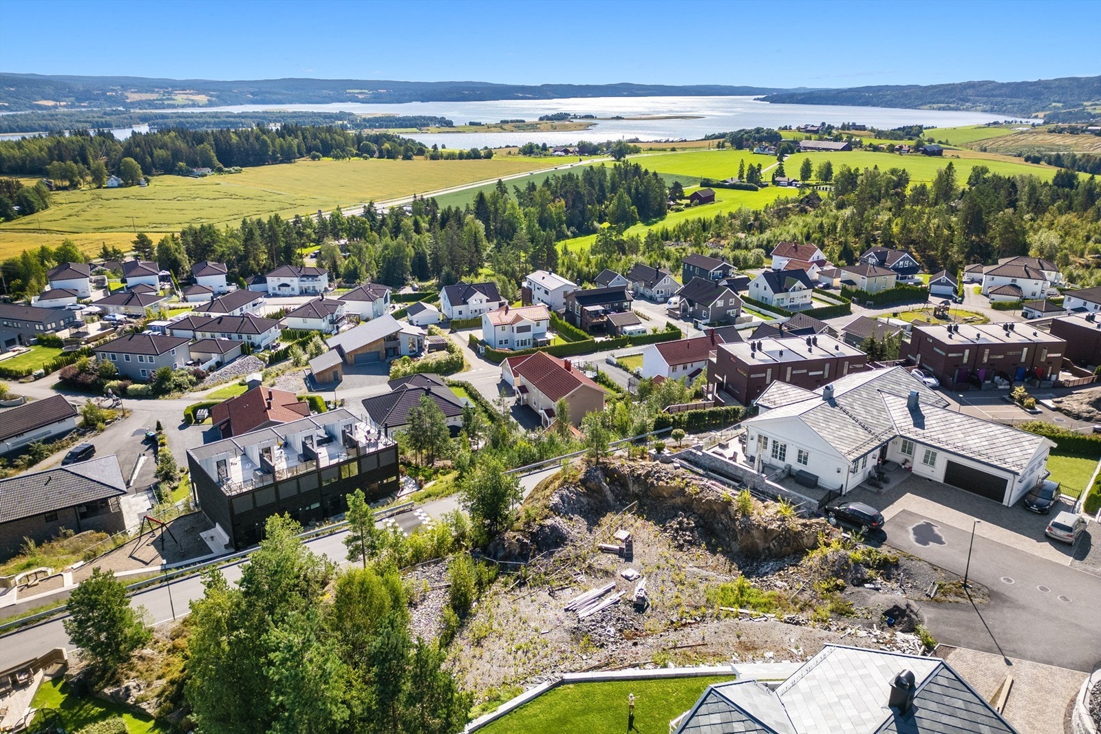 En av Rælingens desidert beste utsiktstomter Galleribilde