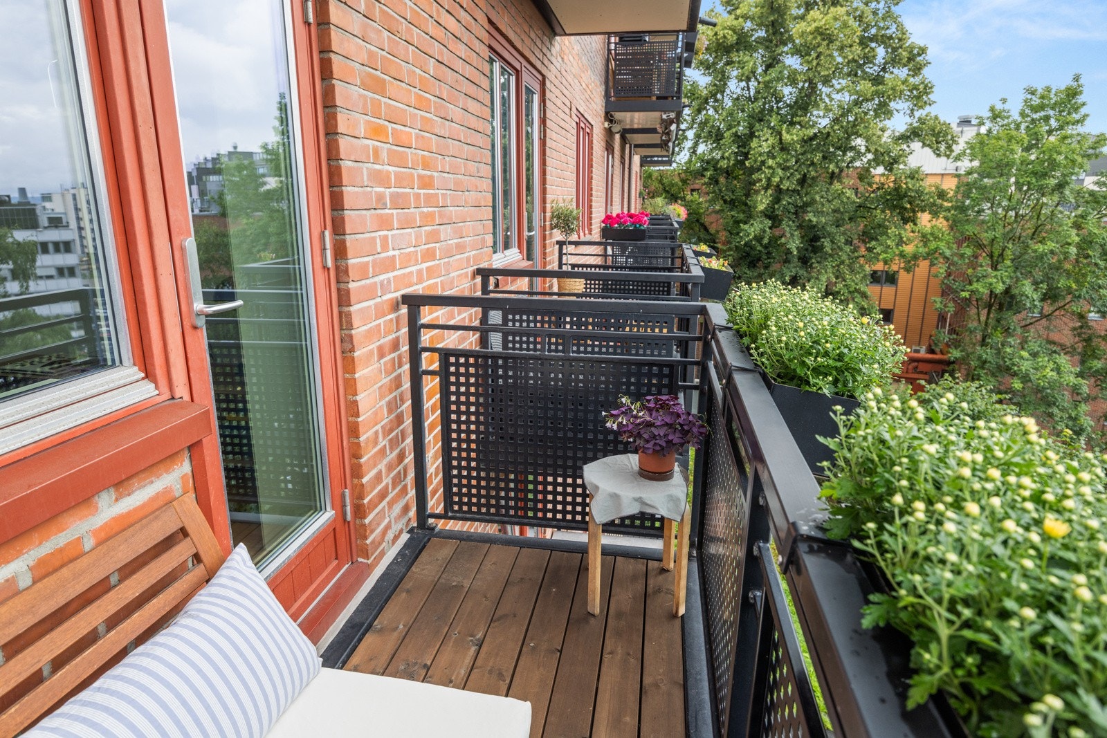 Nyoppført balkong i 2010. Galleribilde