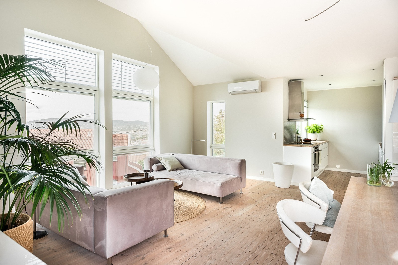 Luftig atmosfære. Galleribilde