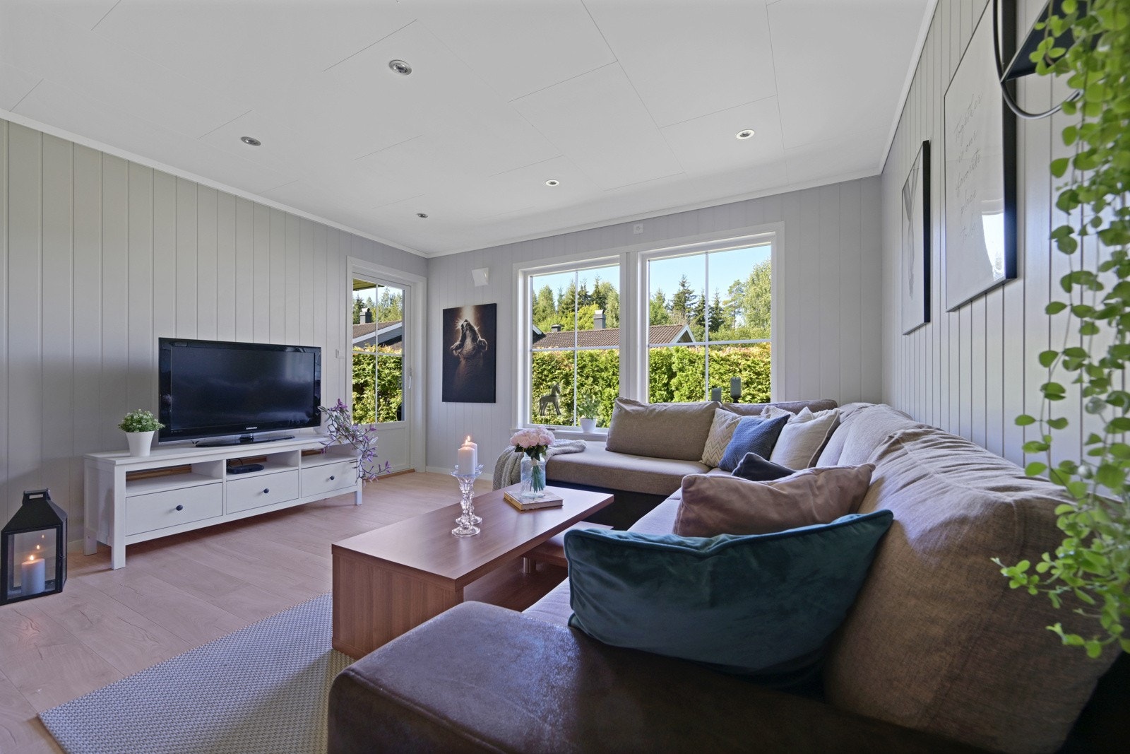 Hege Svebakk har gleden av å presentere Einerveien 9 Galleribilde