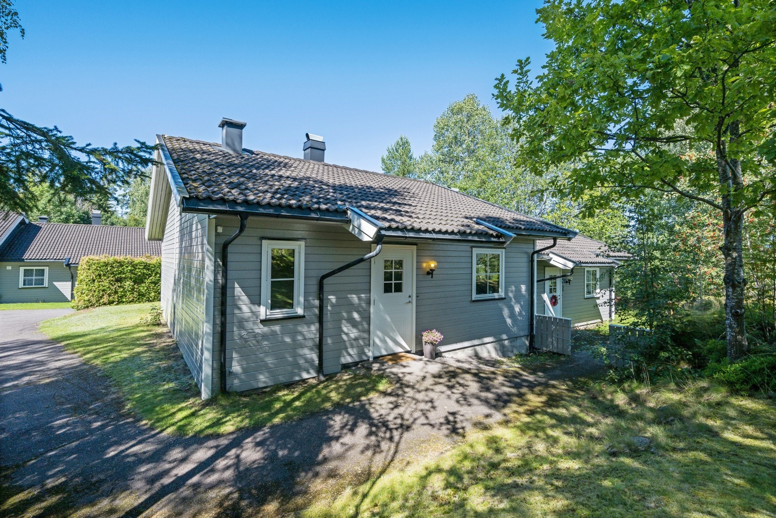 Borettslaget satte i gang omfattende arbeid og oppgraderte bl.a nye vinduer og dører høsten 2023. Leiligheten ble malt utvendig sommeren 2024 Galleribilde