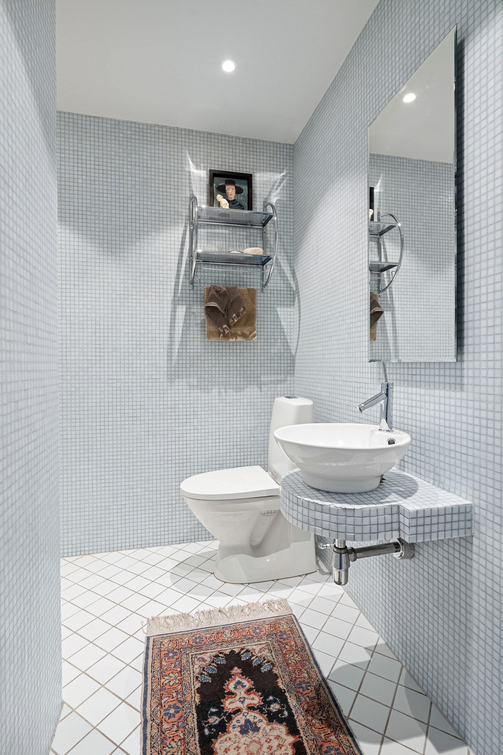 Helfliset gjestebad med dusj i 1. etg Galleribilde