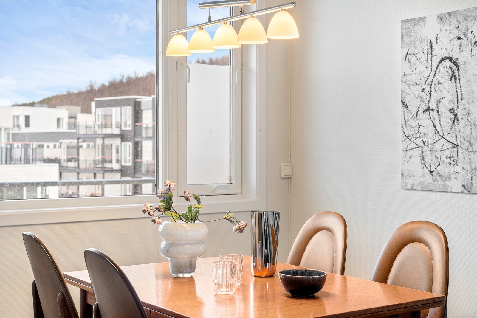 En flott 3-roms andelsleilighet i toppetasjen. Galleribilde
