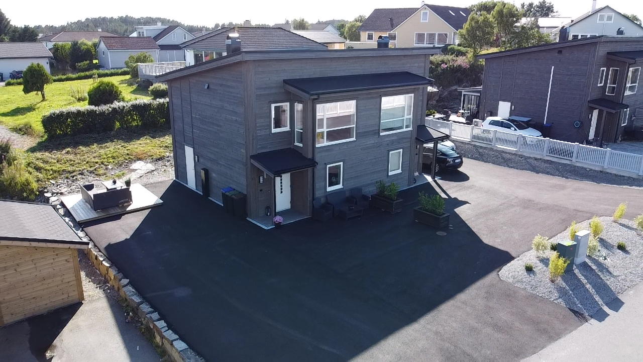 Pent opparbeidet uteområde Galleribilde