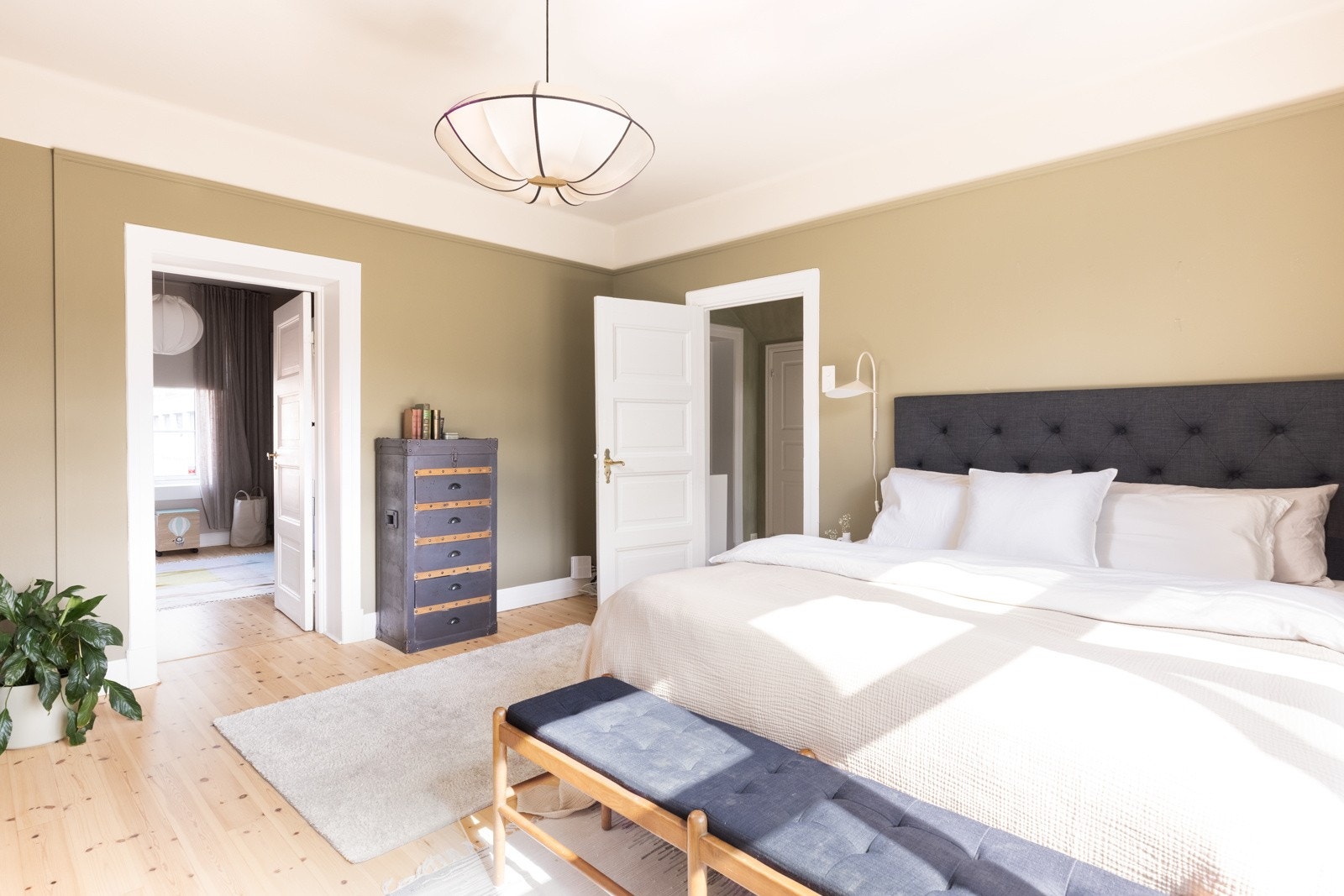 Alle 3 soverom er av svært fin størrelse og ligger praktisk til i 3. etg. Galleribilde