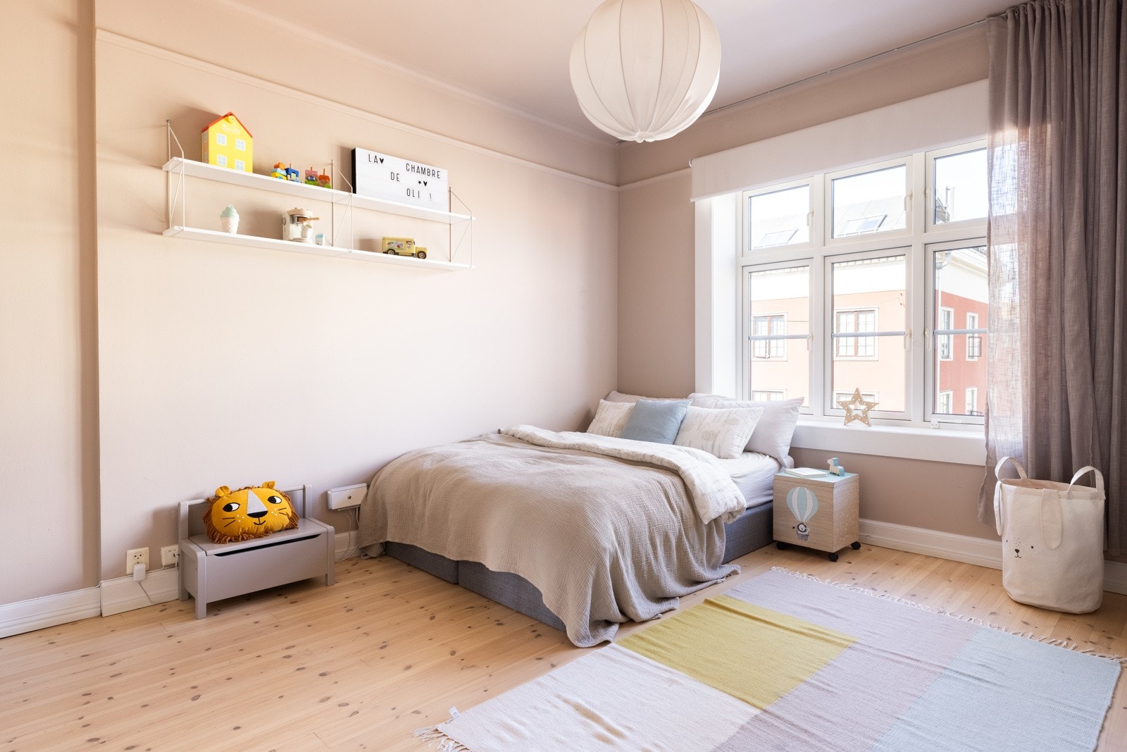 Soverom 2 kan fint innredes med dobbeltseng og ønsket møblement. Galleribilde