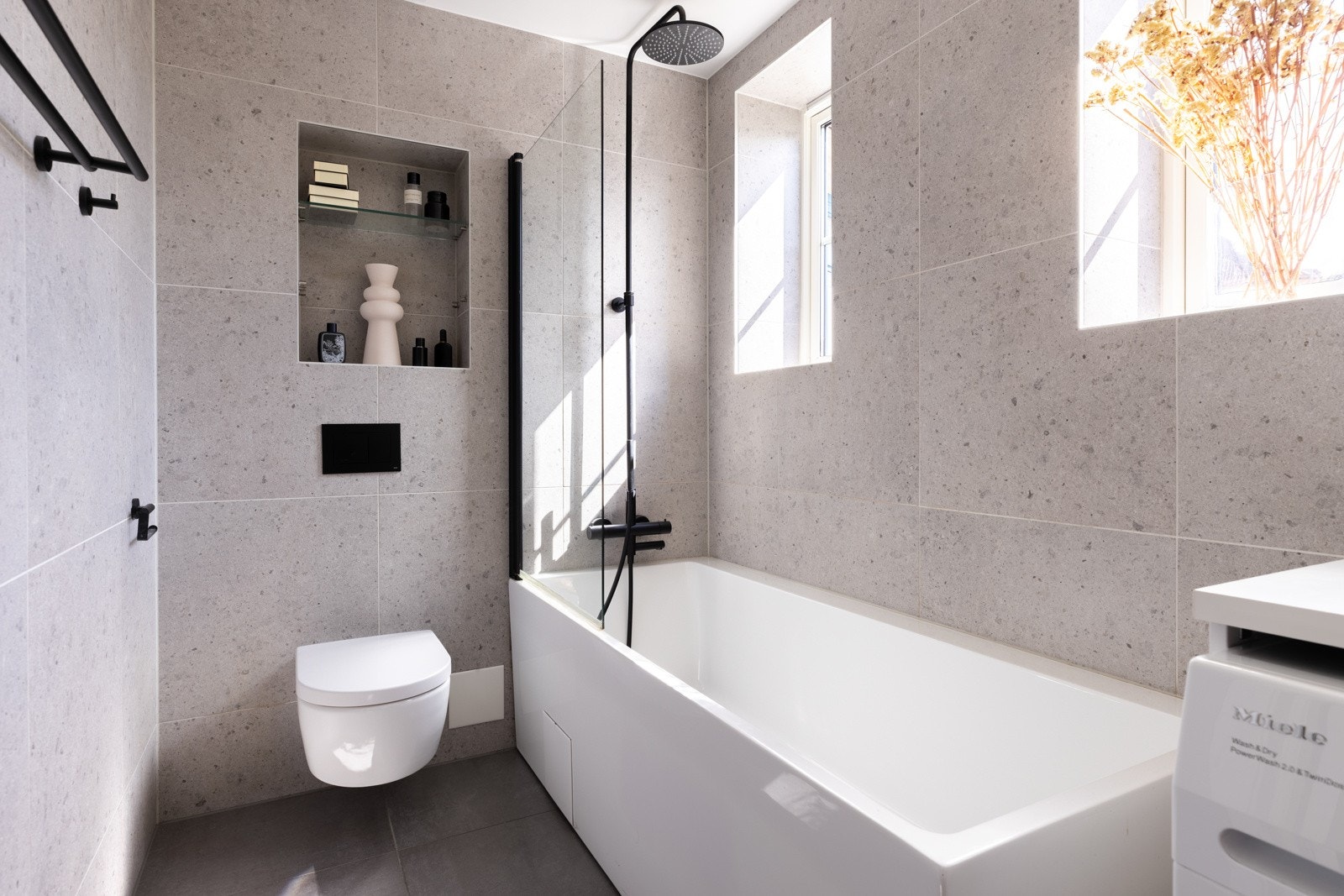 Meget lekkert bad som er nyoppusset i 2020. Galleribilde