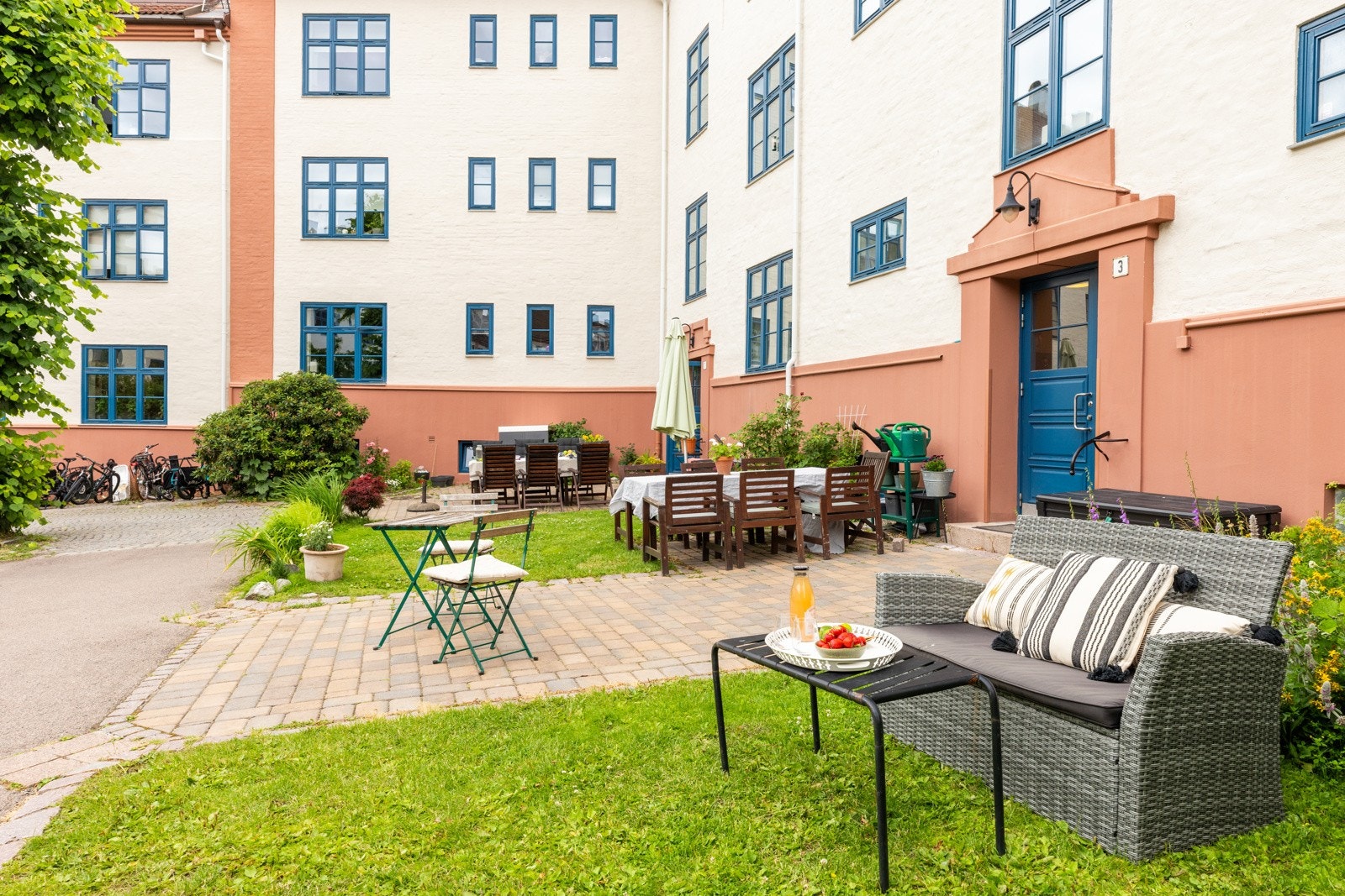 Tysklandsgården er en særdeles flott Torshovgård med et fantastisk bomiljø for både store- og små, og nydelig gårdsrom. Galleribilde