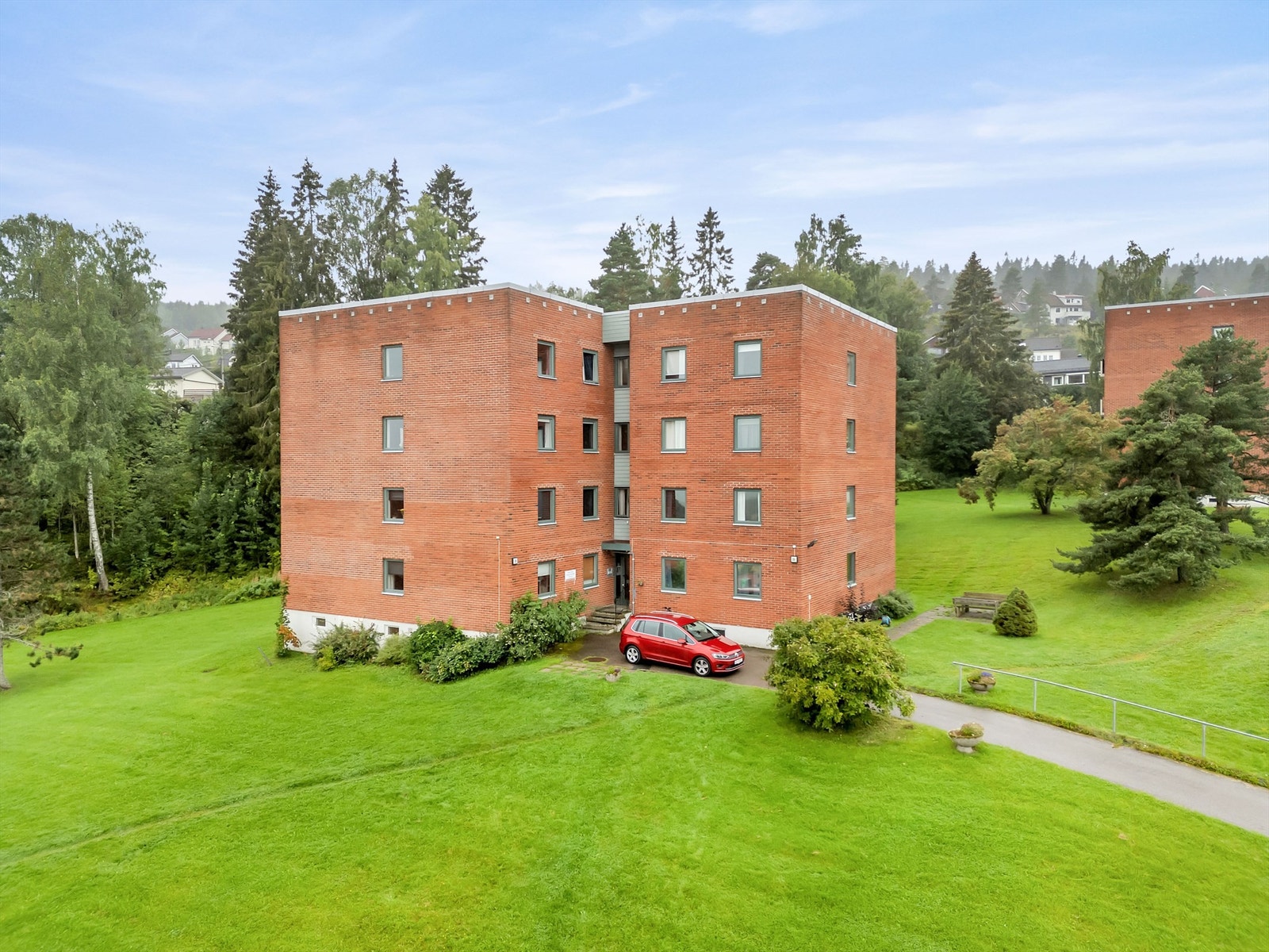 Ødegården borettslag ligger kun 5 minutter unna med bil til Lillestrøm Galleribilde