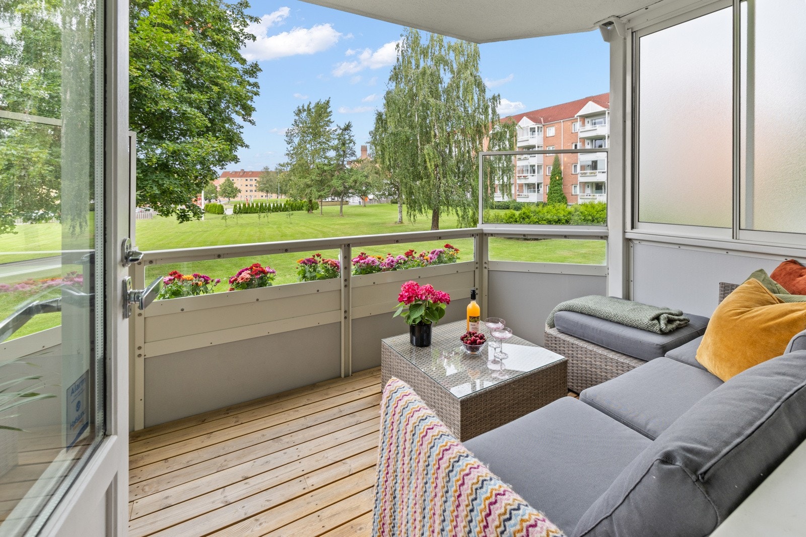 Leiligheten har en syd-/sydvestvendt balkong, målt til 7 m² Galleribilde