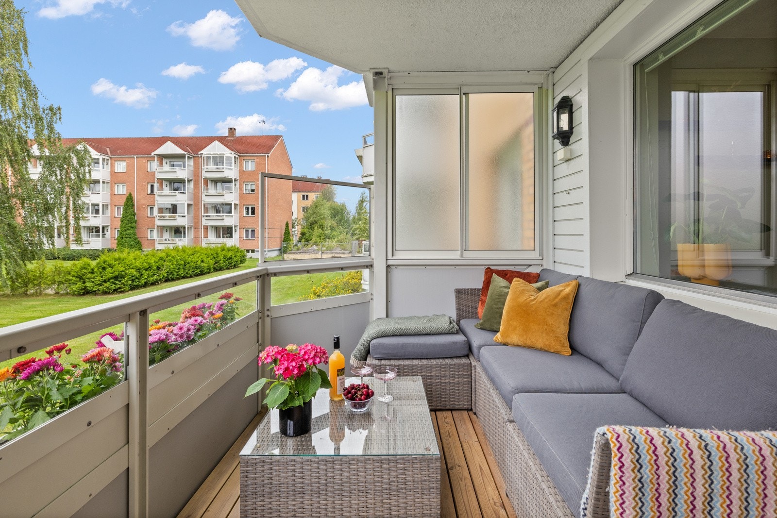 Velkommen til visning av Plogveien 41 - En pen 2,5 roms i høy 1.etg Galleribilde