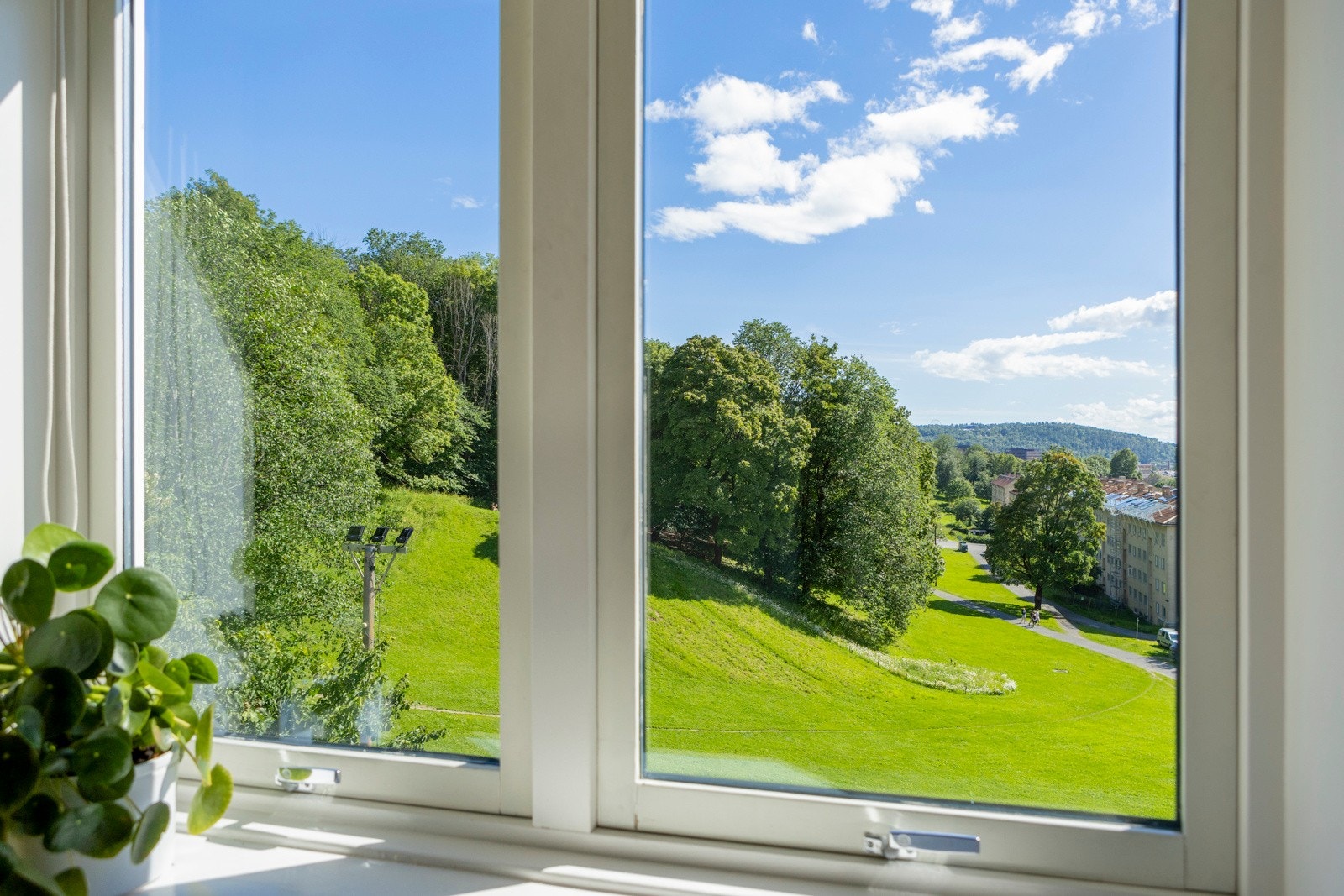 Det er IN-ordning på fellesgjeld og ved innfrielse av fellesgjelden vil felleskostandene bli kr. 3 384,- pr. mnd. Galleribilde