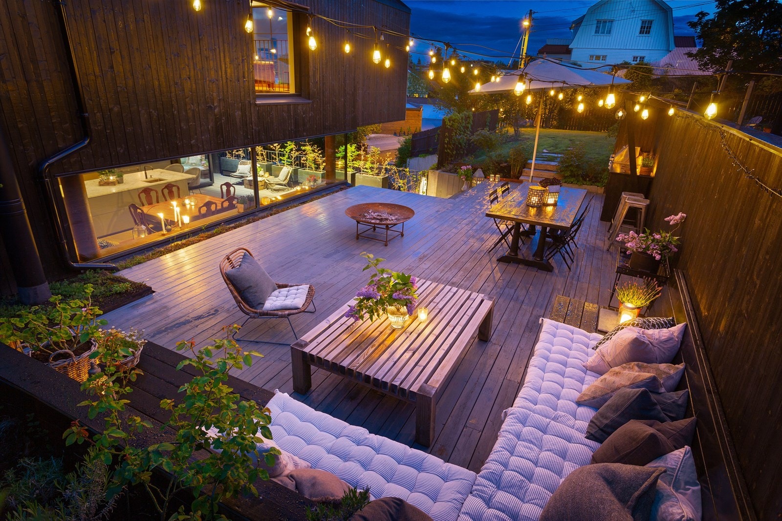 Nils O. M. Nordvik ved Nordvik Bygdøy Allé har gleden av å presentere en en unik, arkitekttegnet bolig med etterspurt beliggenhet på Høvik! Galleribilde