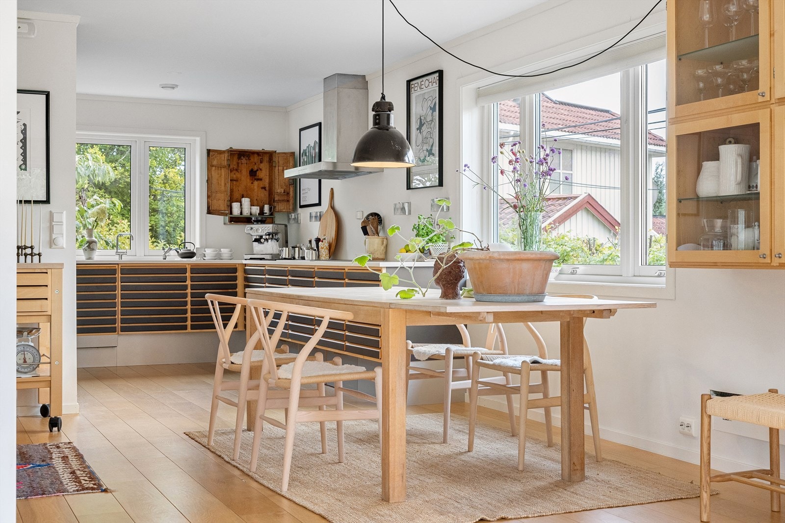 Nydelig Unoform kjøkken montert i boligen. Galleribilde