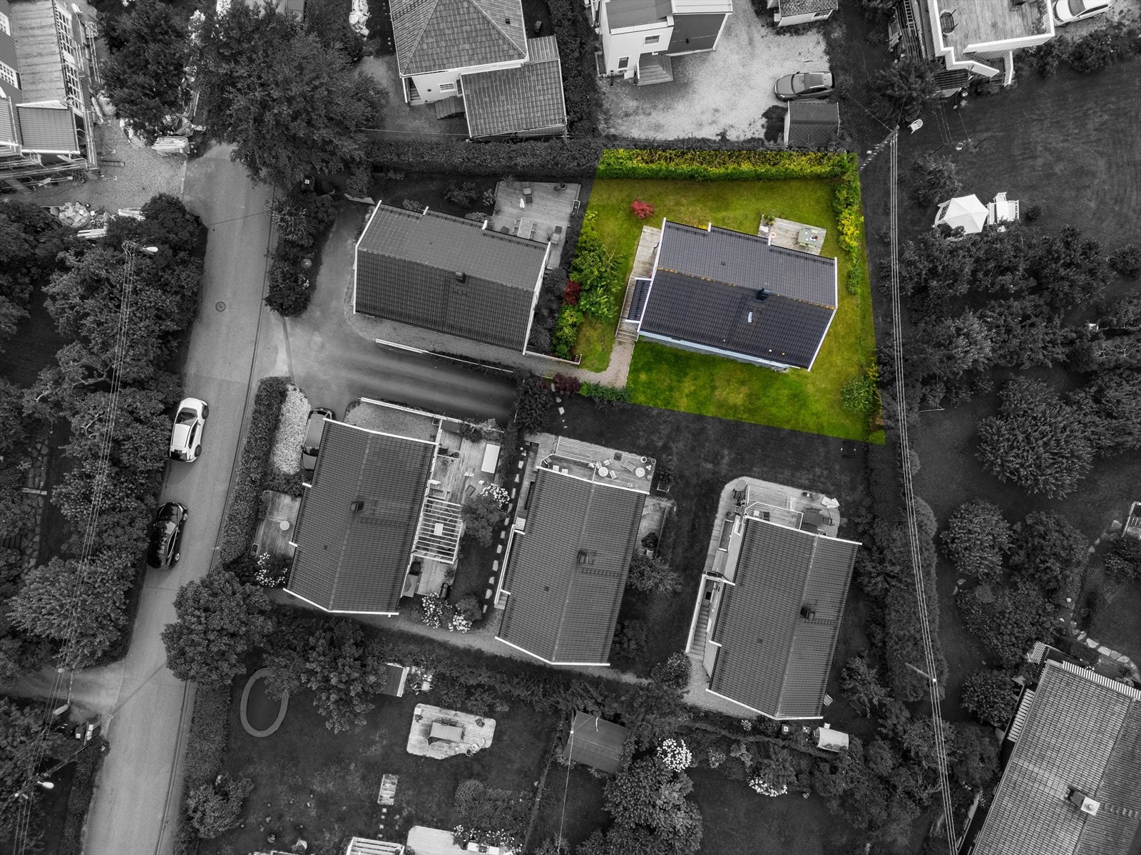 Arealet som denne seksjonen disponerer er ca. markert med farger (noen mindre avvik kan forekomme, se vedlagt kart til vedtektene i salgsoppgaven). Galleribilde