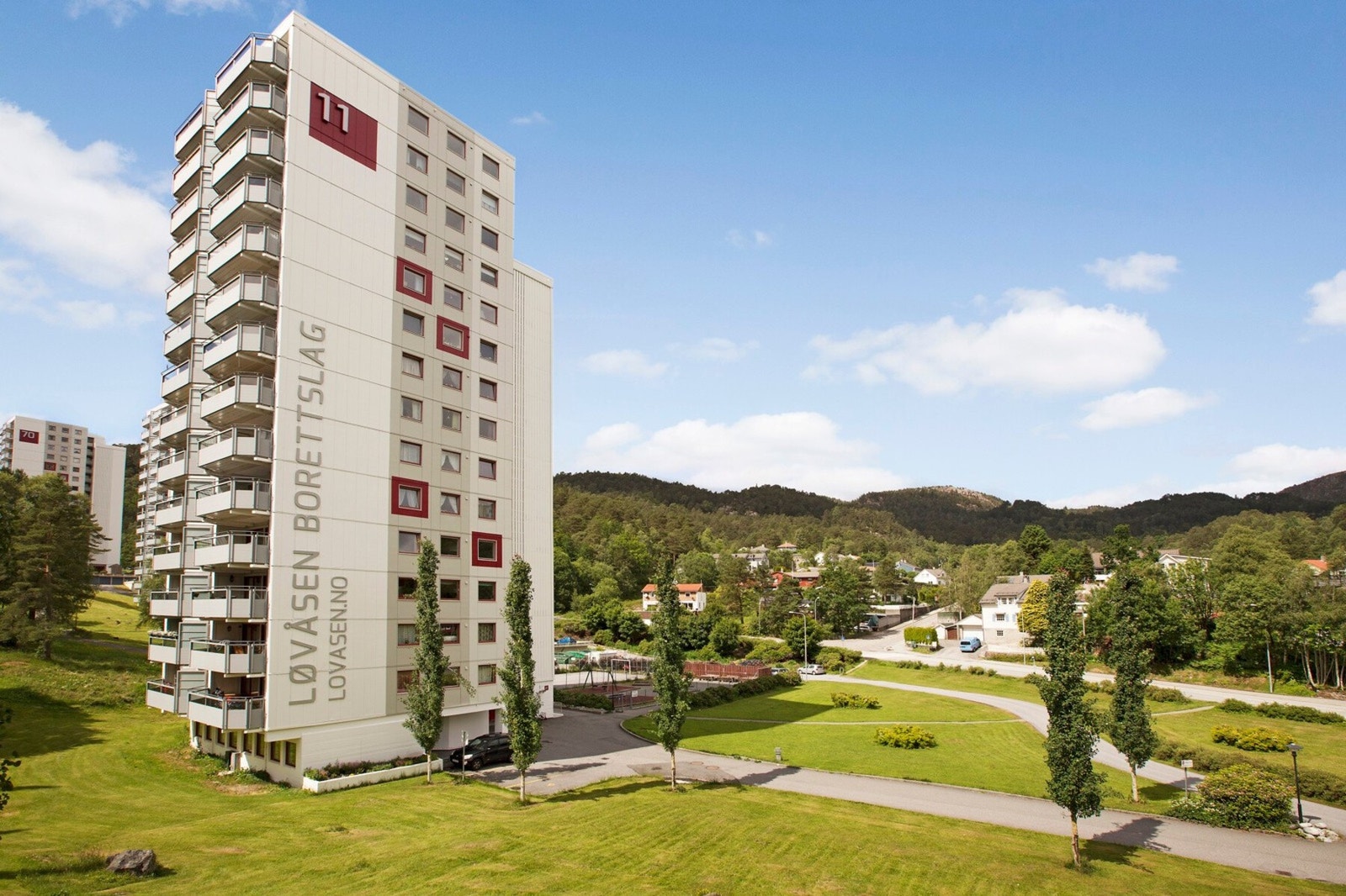 En flott andelsleilighet med en fin beliggenhet i byggets 10. etasje Galleribilde