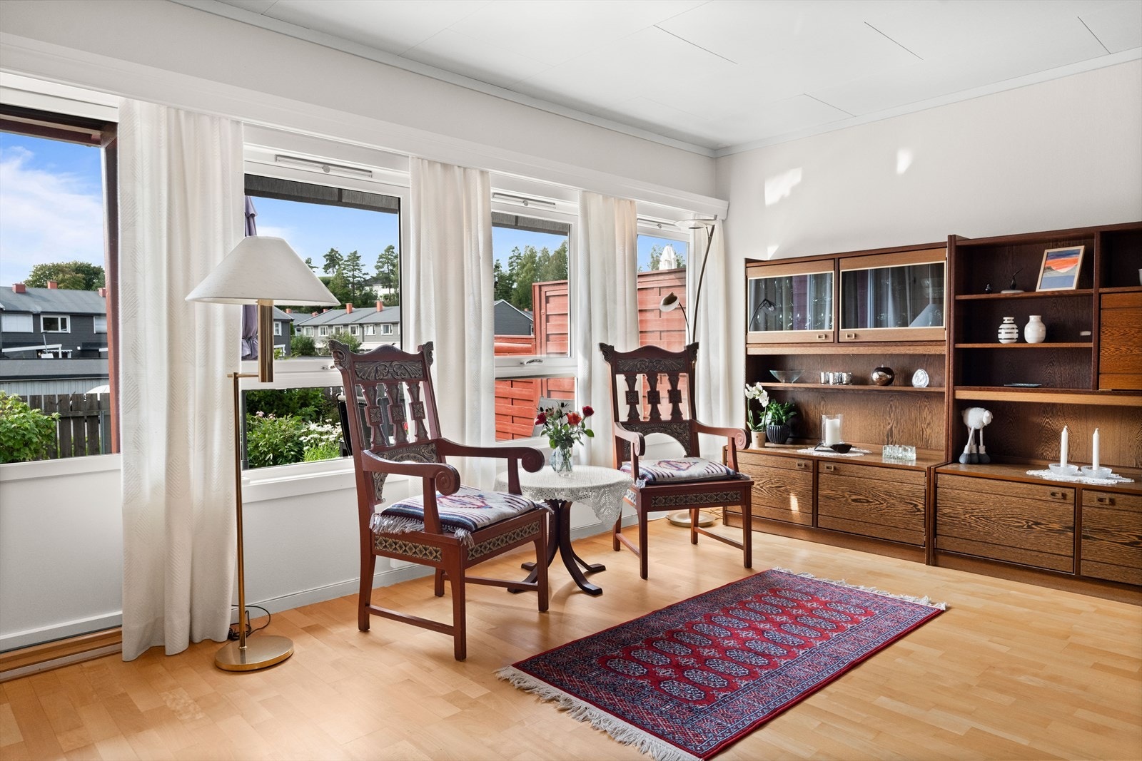 Åpent og fint utsyn fra vinduene. Galleribilde