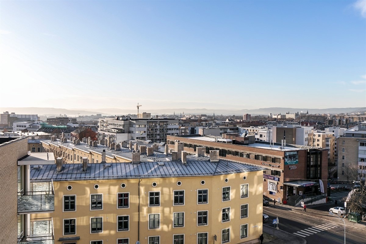 Fantastiske sol- og utsiktsforhold fra felles takterrasse. Galleribilde