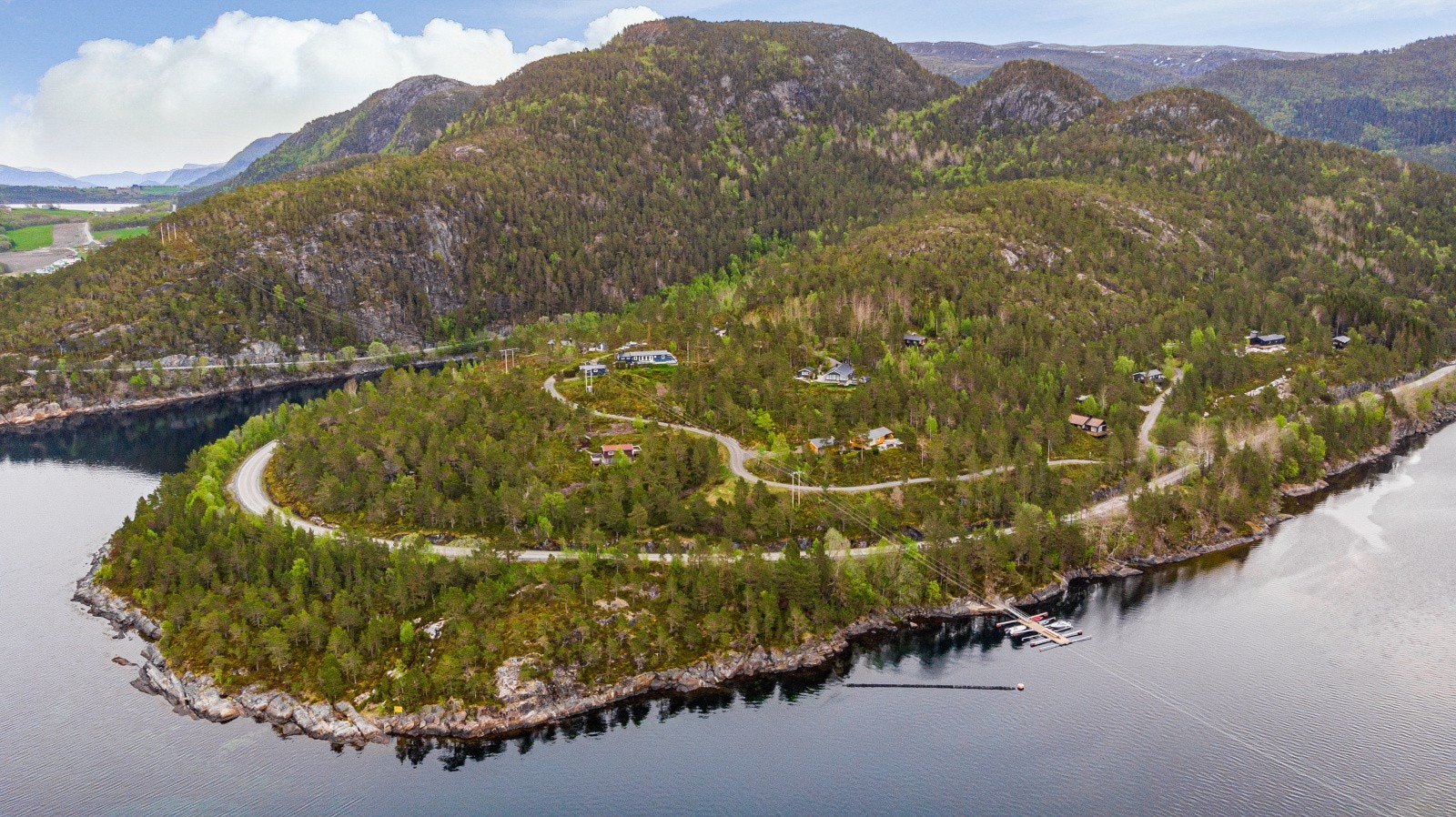 Rask spasertur ned til badeplass i Åosen. Galleribilde