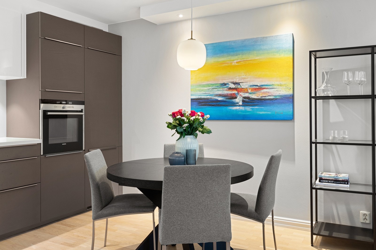 Avsatt plass for spisebord Galleribilde