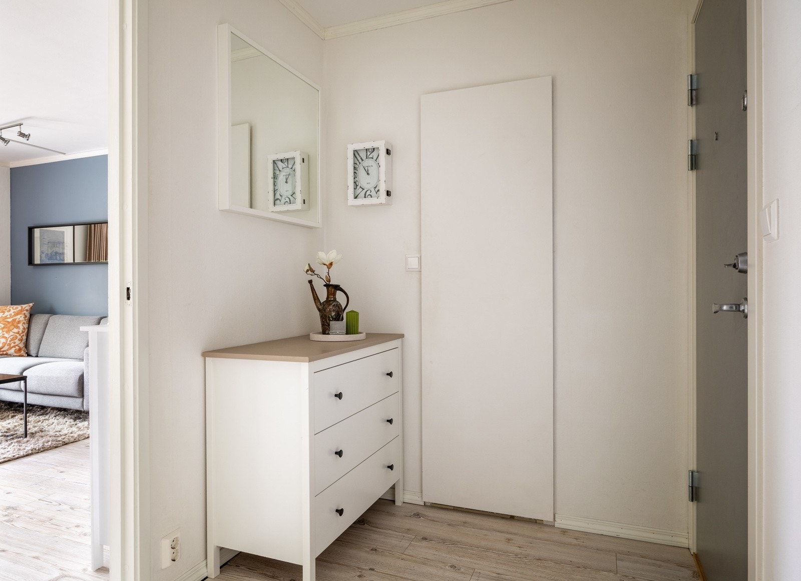 I gangen finner du også en innvendig bod som kan benyttes til ekstra lagringsplass eller walk-in rom. Galleribilde