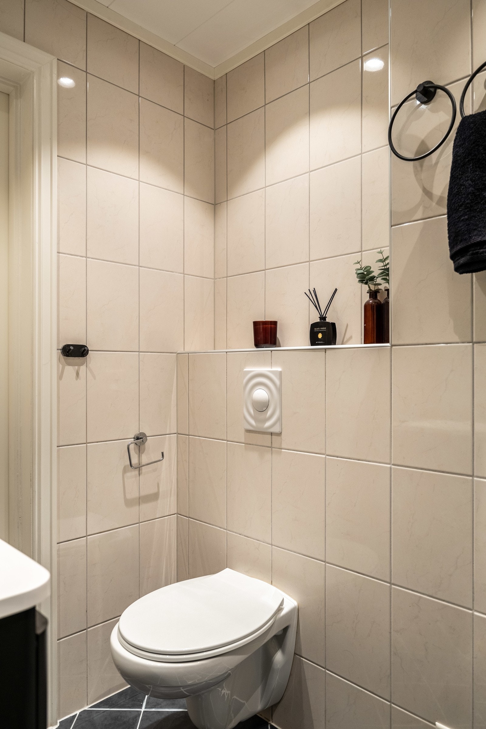 Badet har opplegg for vaskemaskin. Galleribilde