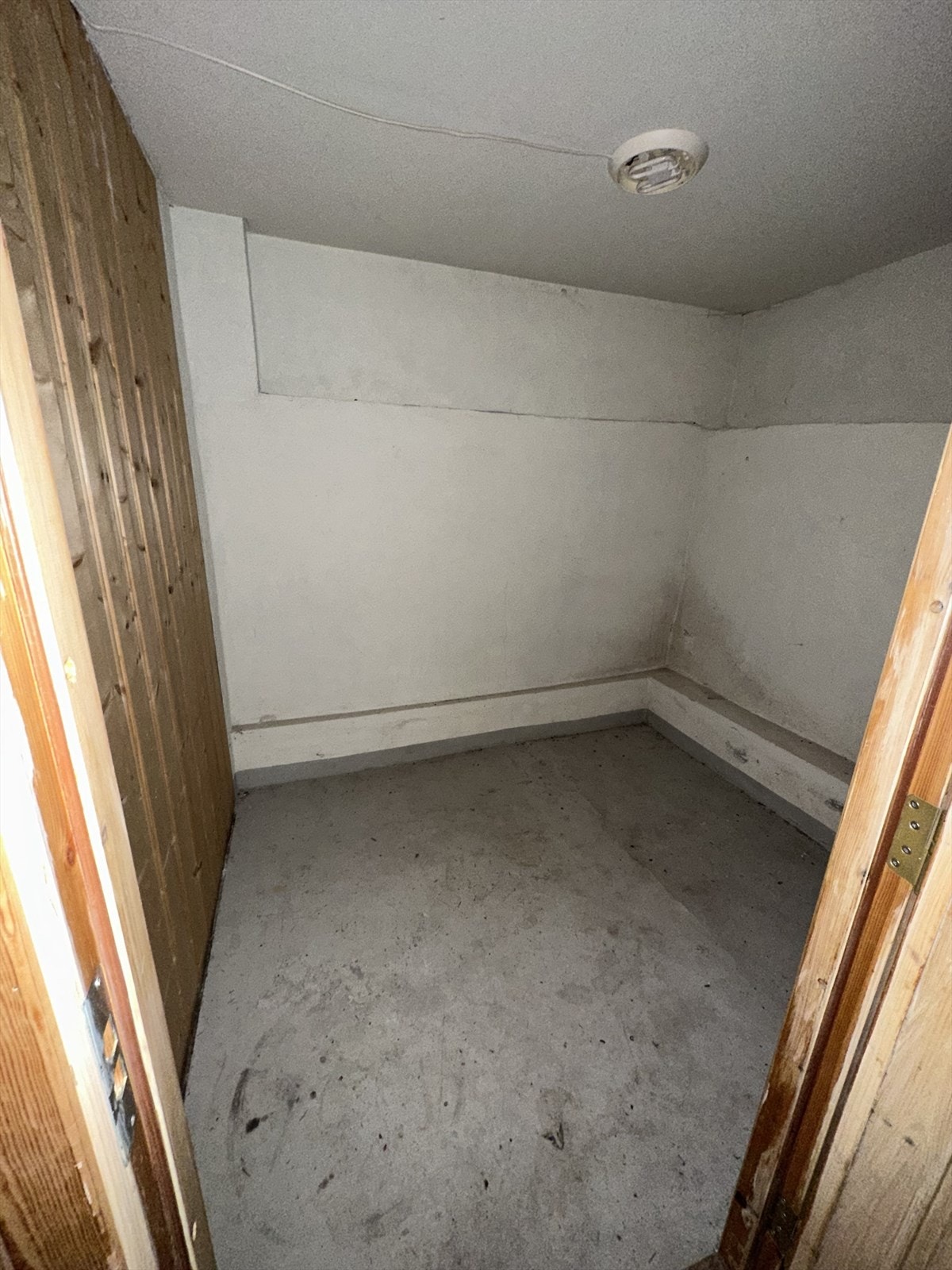 Egen bod i kjeller Galleribilde