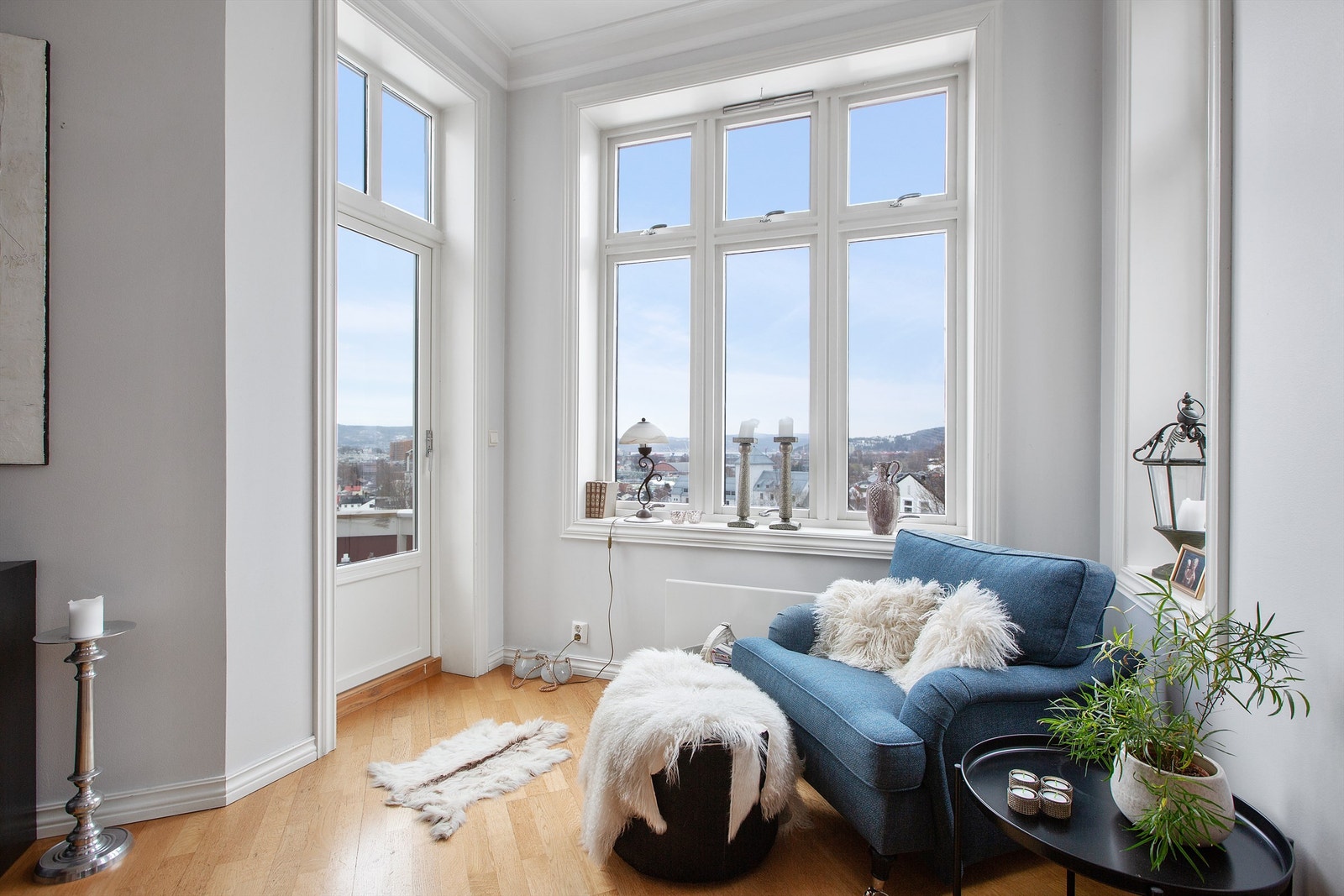 Stue med utgang til balkong Galleribilde