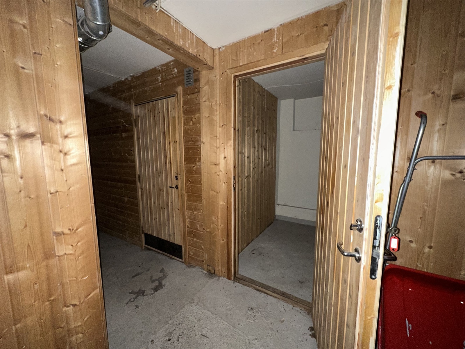 Felles kjellergang, utvendig adkomst Galleribilde