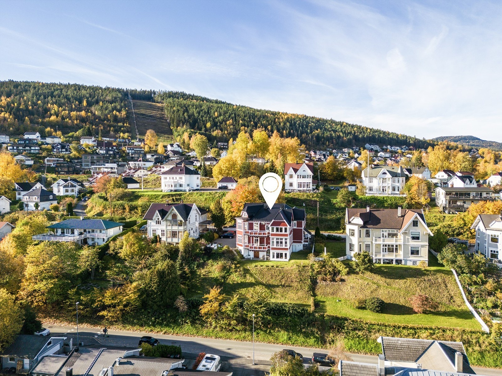 Beliggende i en av de eldste bydelene i Drammen Galleribilde