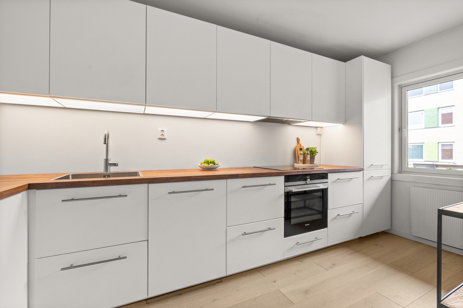 Fin kjøkkeninnredning fra Ikea som ble montert i 2018. Galleribilde