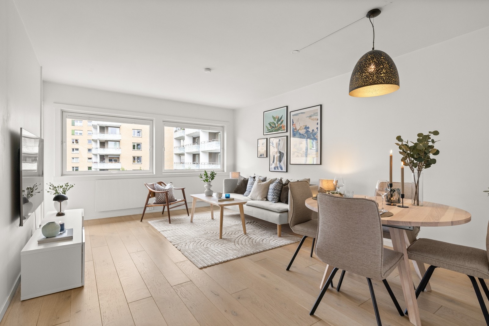 - Velkommen til Grefsenveien 34D, presentert av Line Doksum - Galleribilde