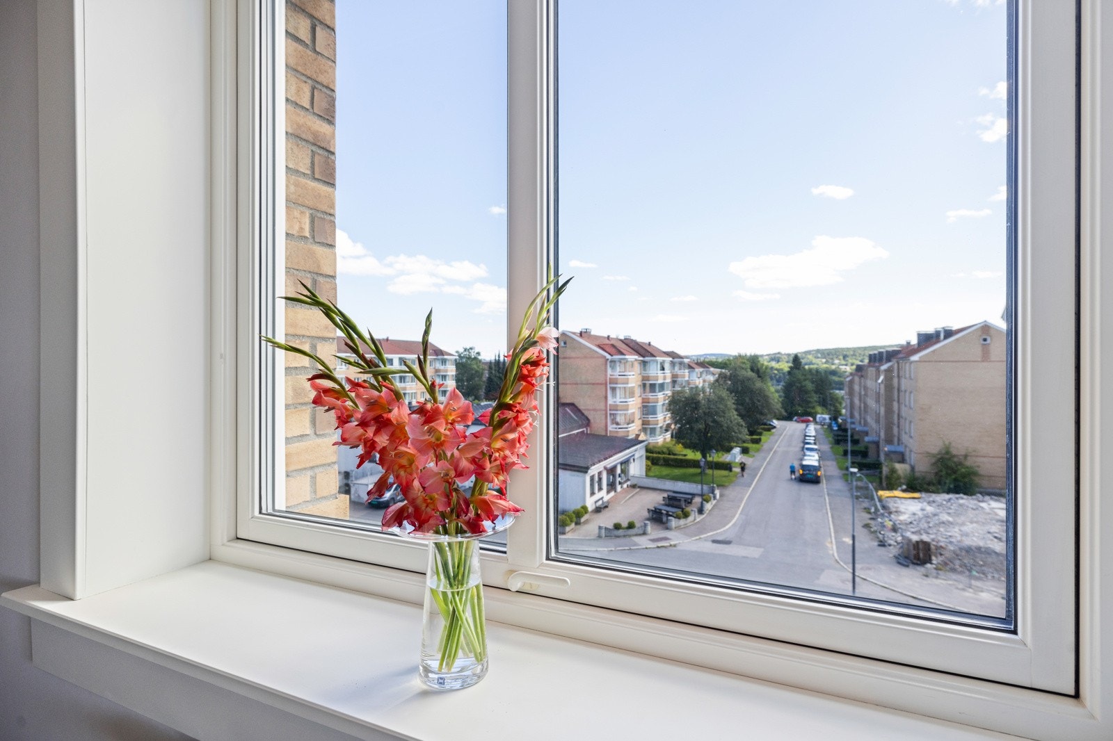 Leiligheten har et ekstra vindu på sideveggen, fordelen med en endeleilighet! Galleribilde