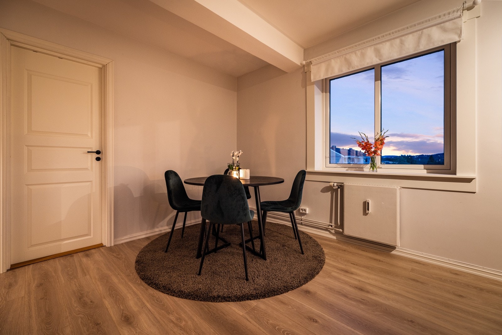 Lun kveldsstemning Galleribilde