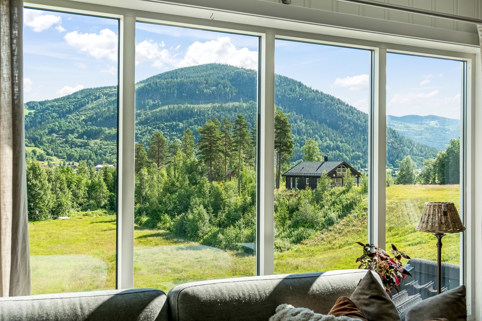 Utsikt fra stua Galleribilde