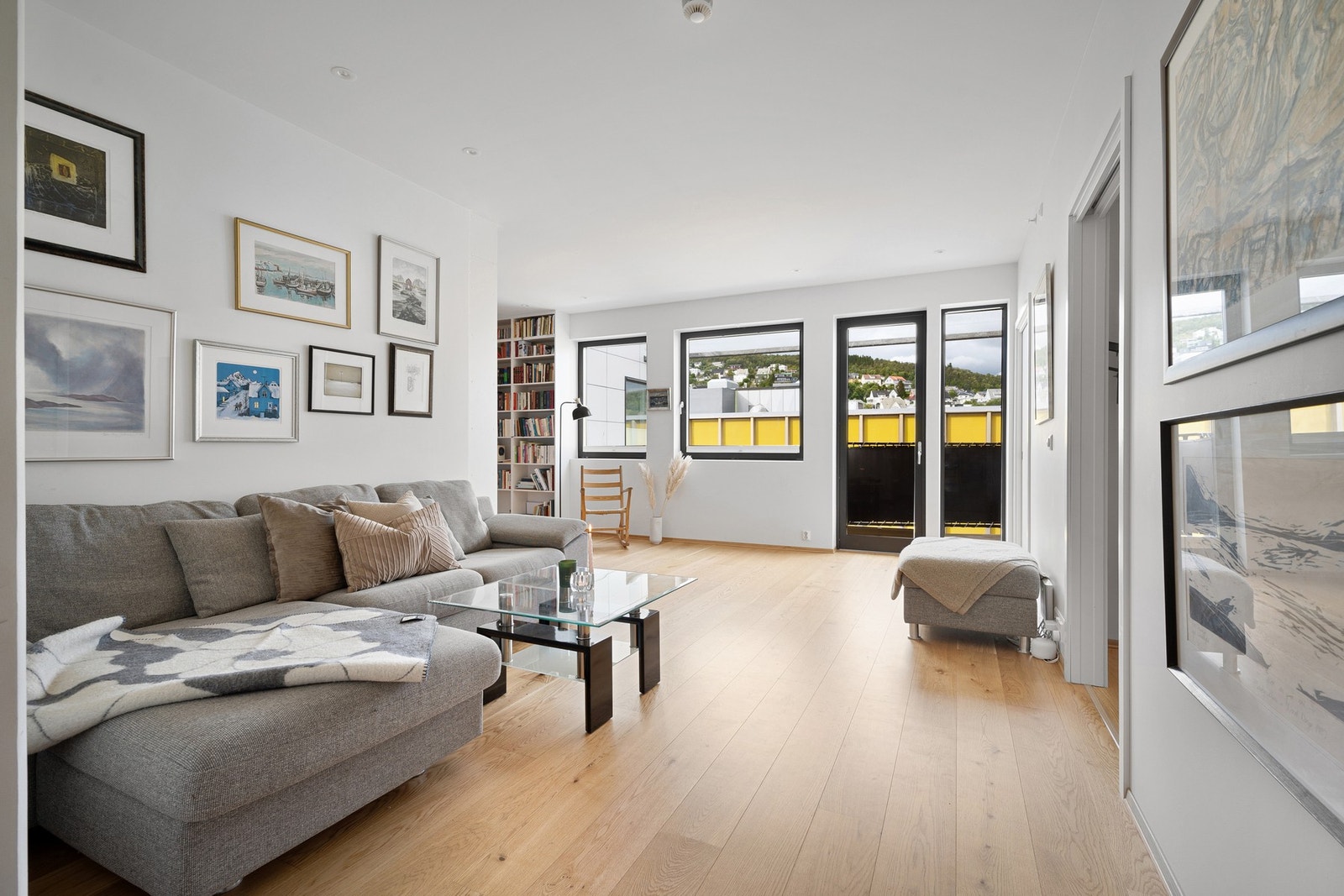 Alternativ møblering av stuedelen mot vest Galleribilde