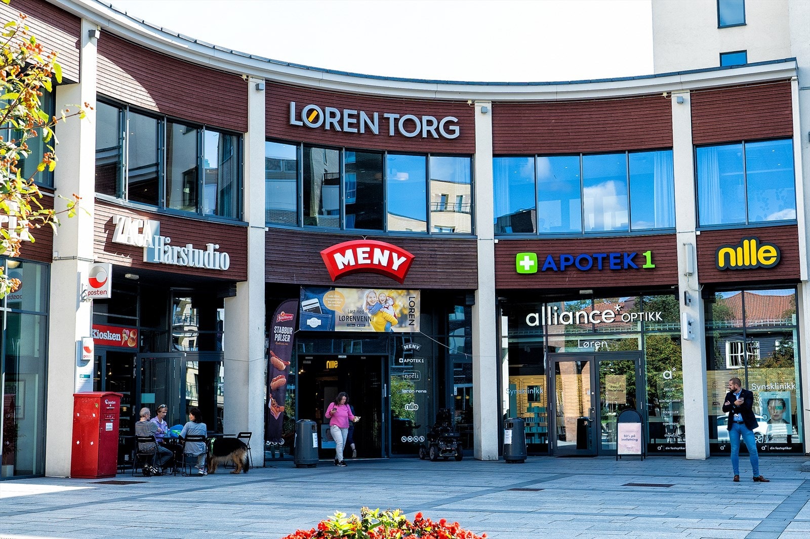 Løren torg med et variert servicetilbud Galleribilde