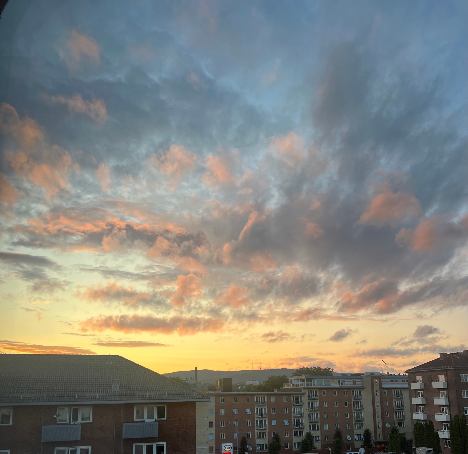 Fra stuen er det utsikt mot vest og fine solnedganger Galleribilde