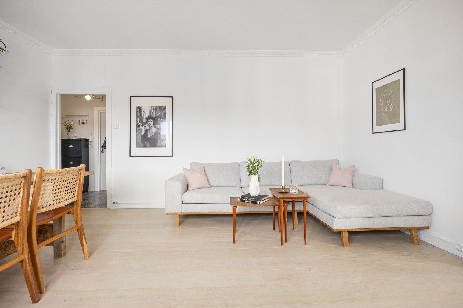 Oppvarming og varmtvann er inkludert i fellesutgiftene, som vil si at strømutgiftene er forutsigbare og lave året rundt Galleribilde