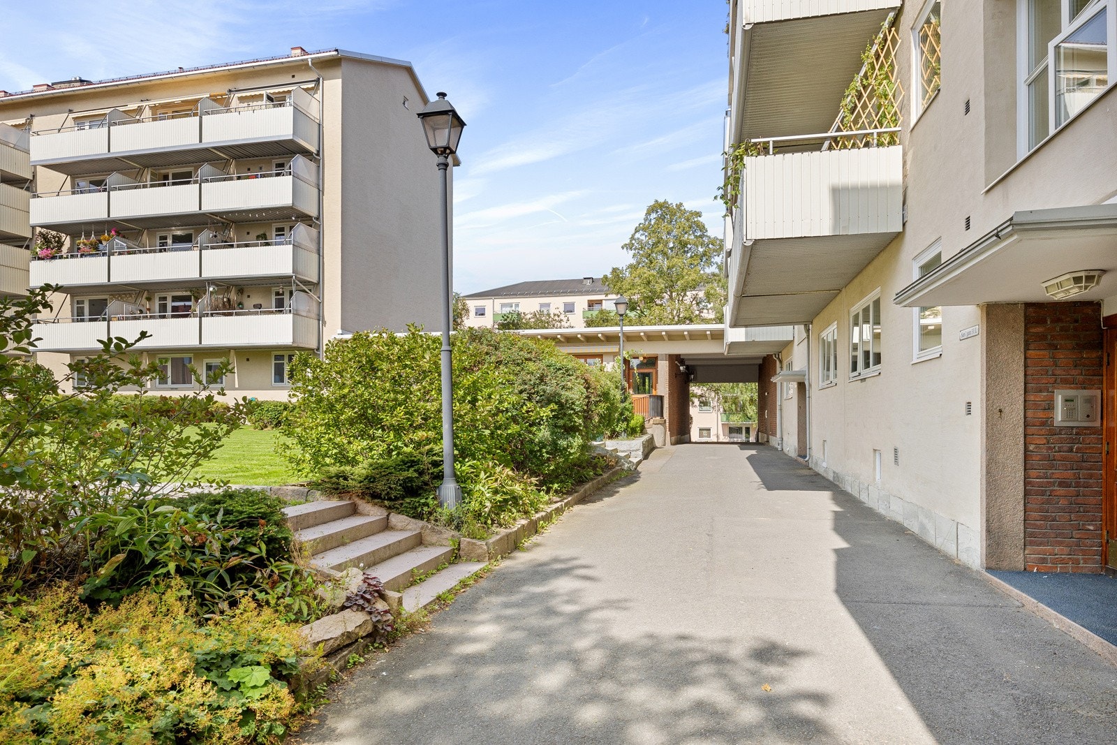 Aksjelaget har en meget koselig bakgård Galleribilde