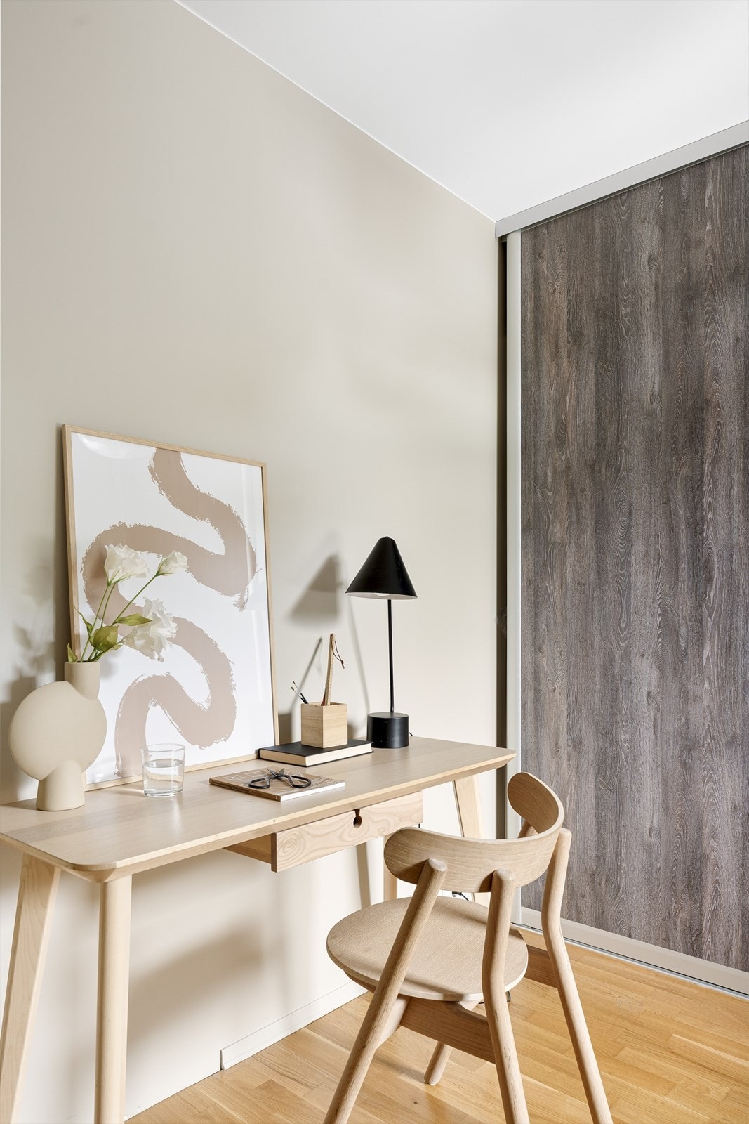 Rommet har flere bruksmuligheter som kontor, gjesterom, garderobe etc. Galleribilde