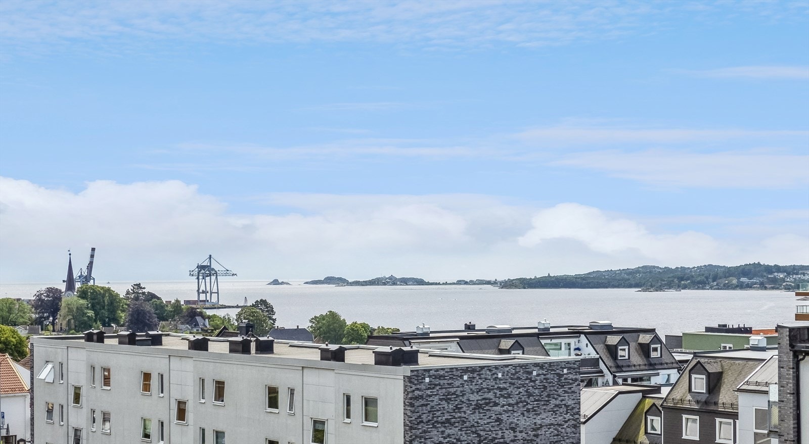 Velkommen til Jegersborggata 6B - 2 roms leilighet i 2. etasje med oppgraderingsbehov. Heis. Flott utsikt. Sentral beliggenhet. Galleribilde